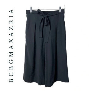 0425. BCBG MAXAZRIA CROPPED WIDE LEG PANTS BLACK‎ IN COLOR SIZE SMALL
